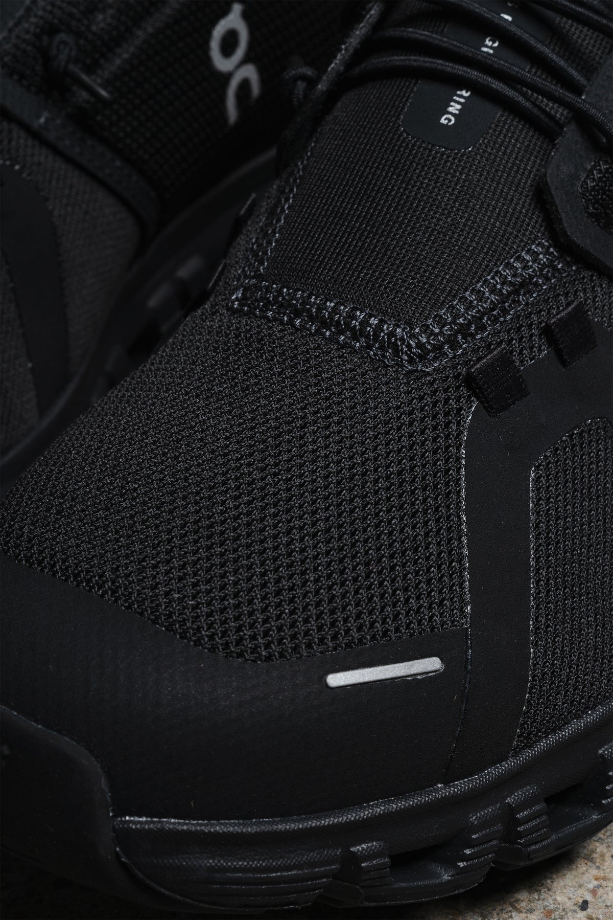 ON FOOTWEAR CLOUD 6 BLACK BLACK