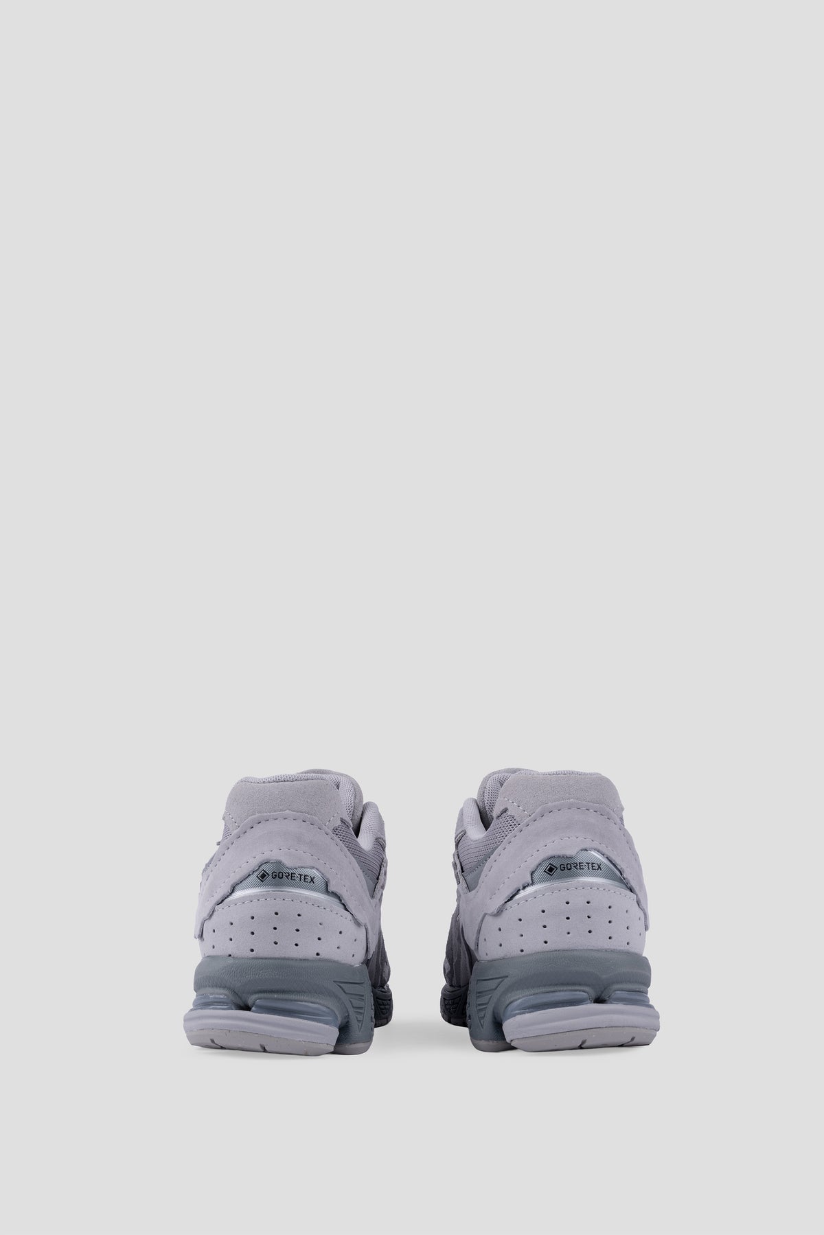 NEW BALANCE 2002 DX REFINED FUTURE GORE-TEX GREY