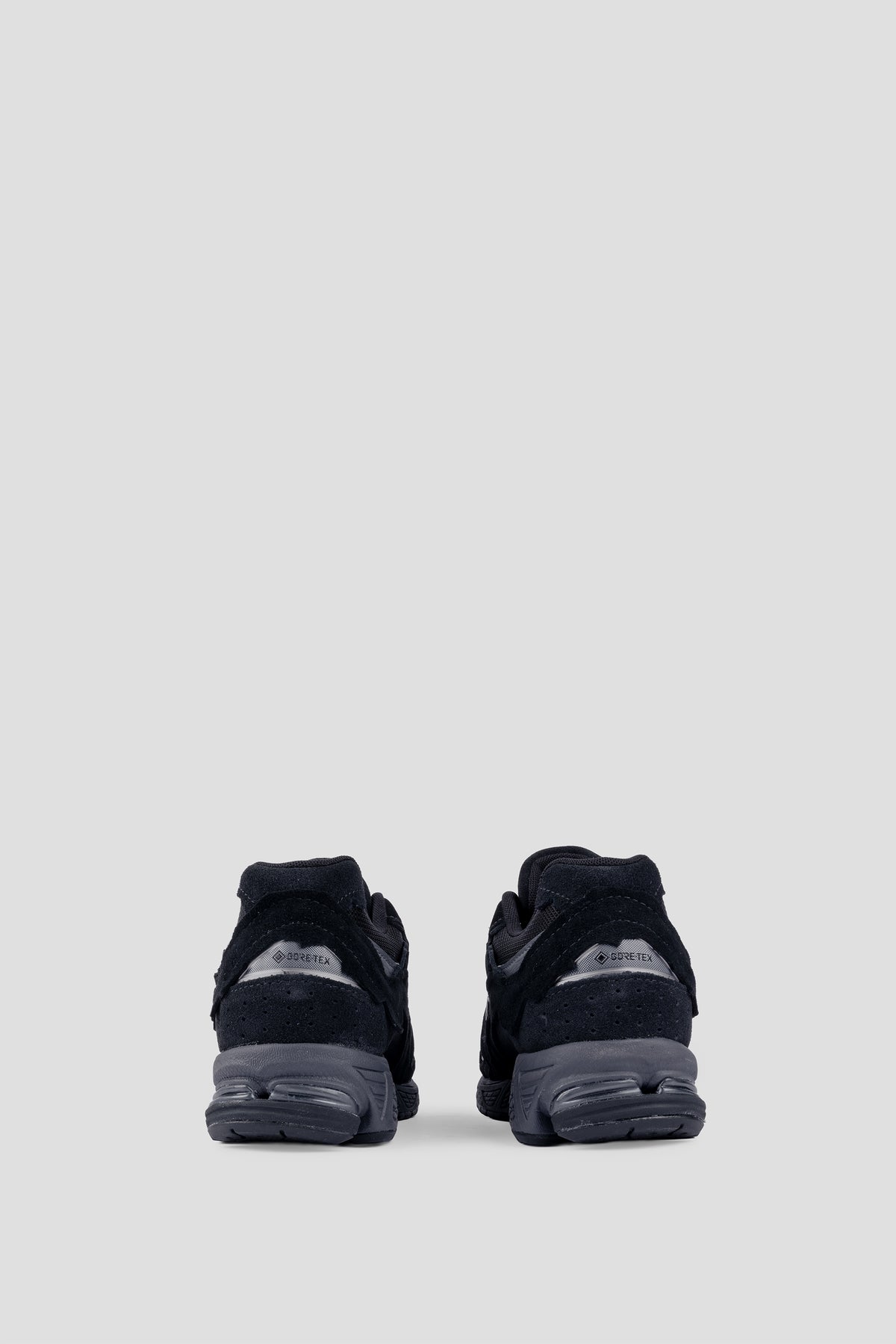 NEW BALANCE 2002 DX REFINED FUTURE GORE-TEX BLACK GREY