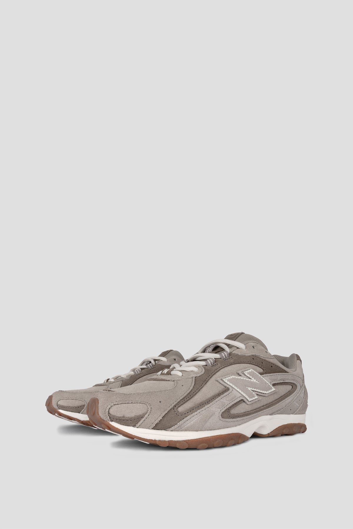 NEW BALANCE 204L CORTADO
