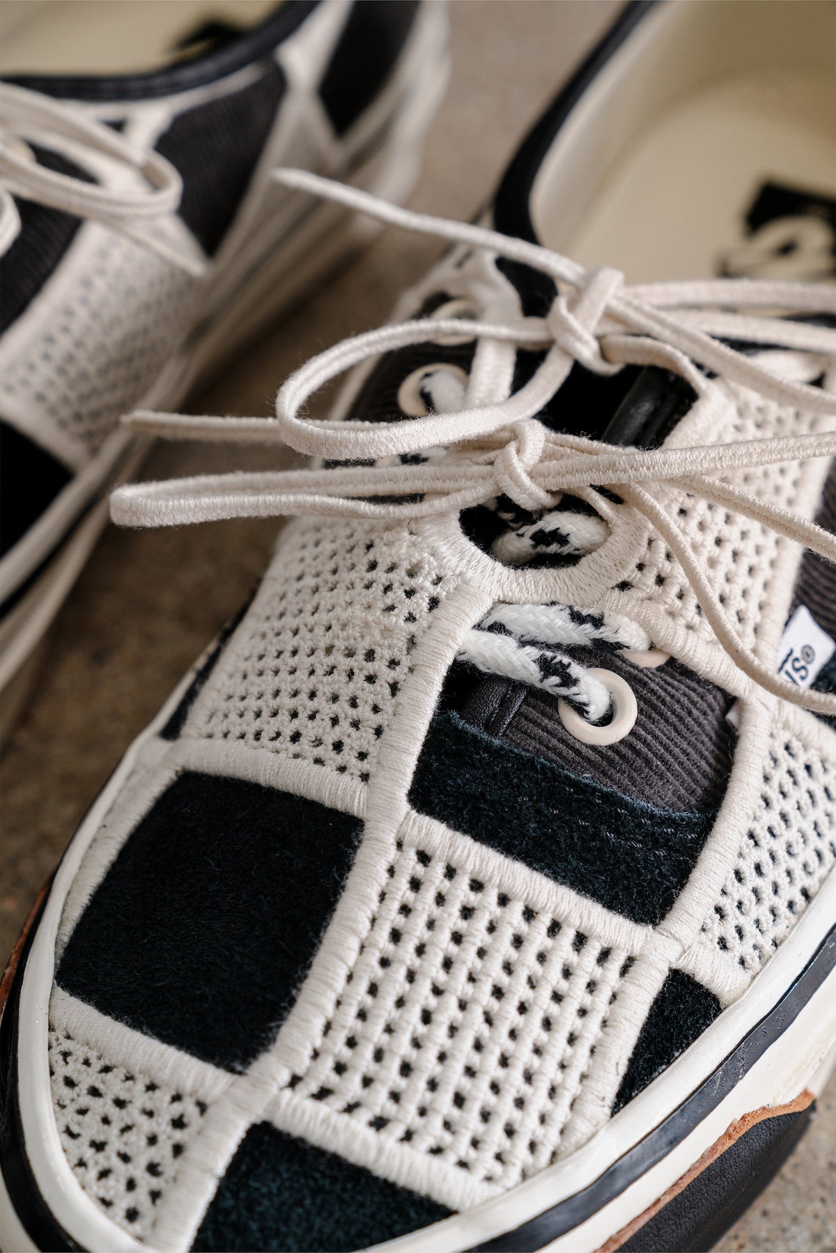VANS AUTHENTIC 44 LX SHELL KNIT BLACK EGRET