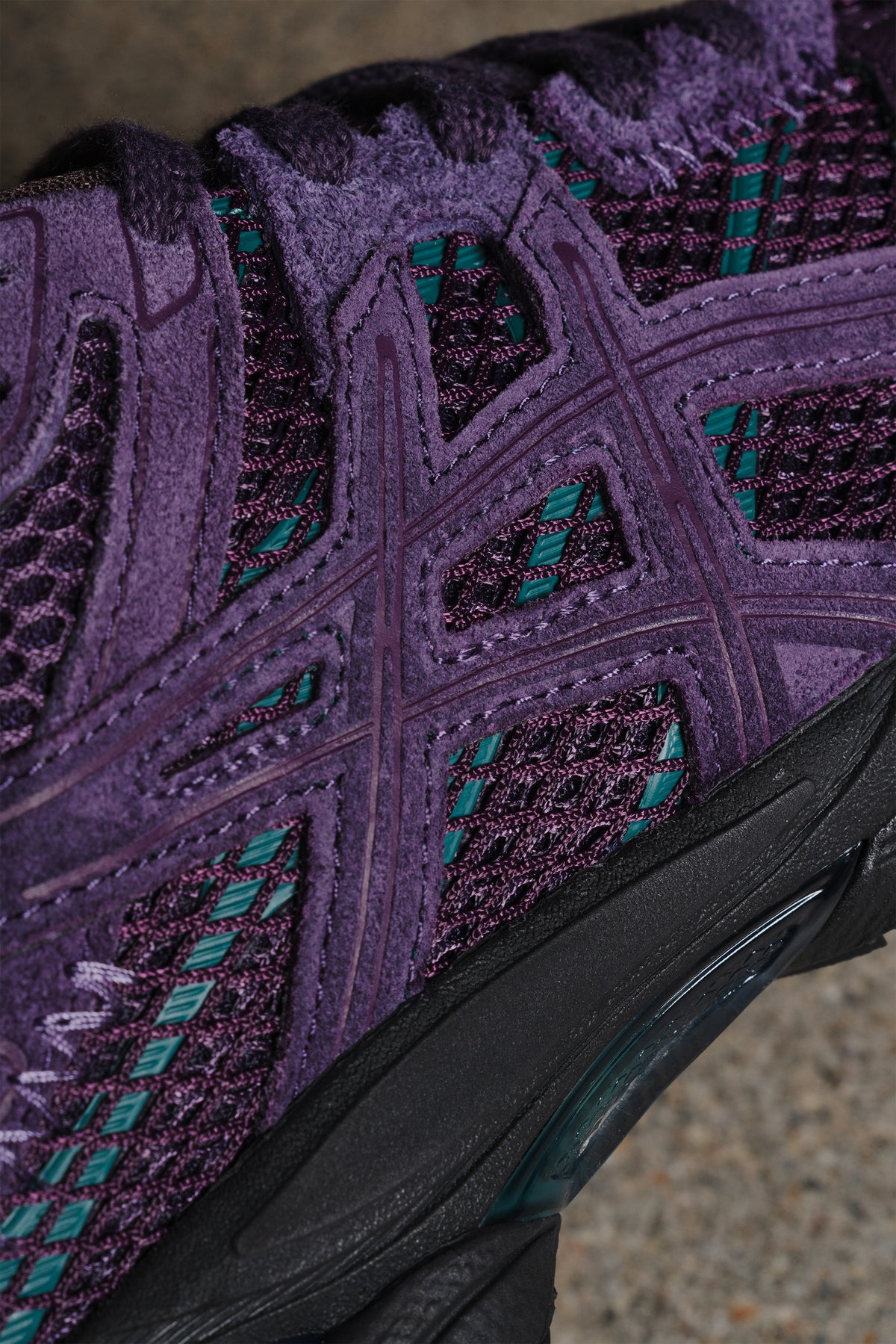 ASICS x CARNAN GEL-CUMULUS 16 BLACK BERRY PURPLE