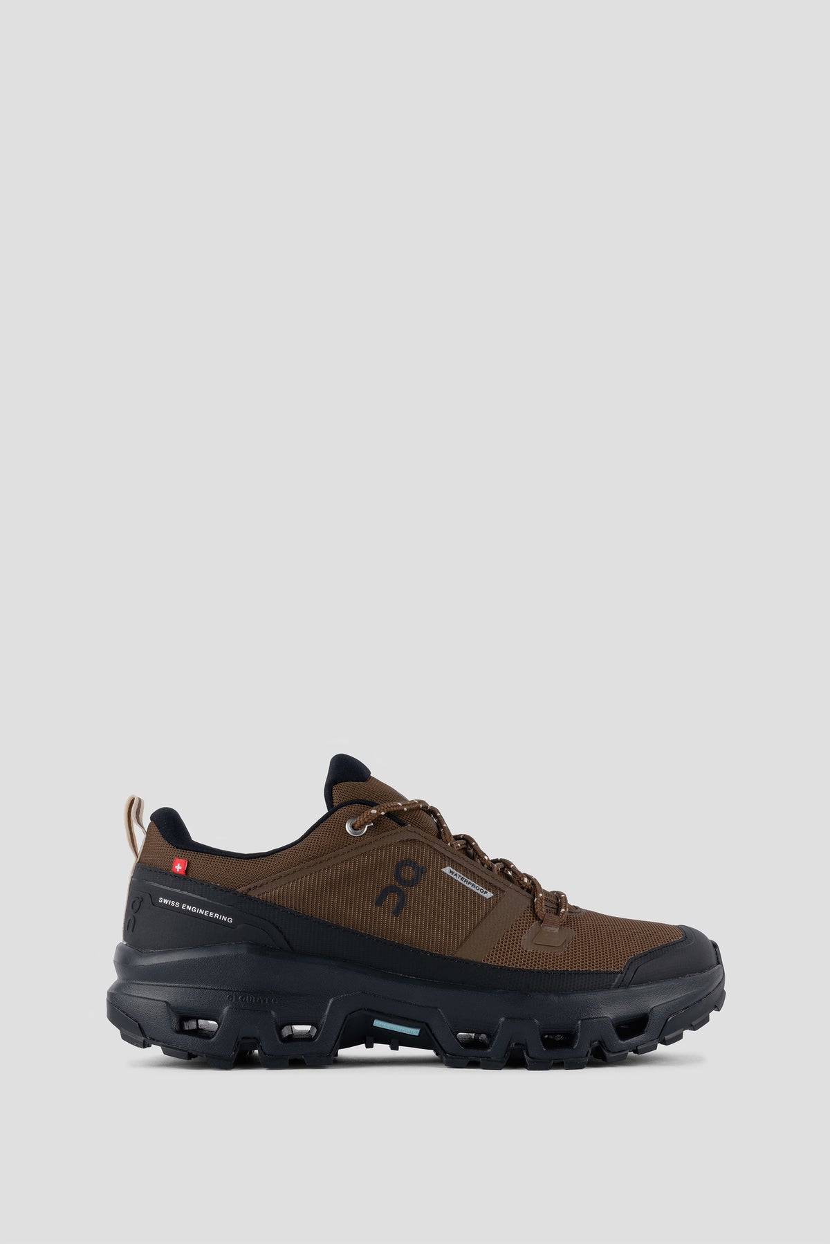 ON CLOUDROCK LOW WATERPROOF EARTH BLACK