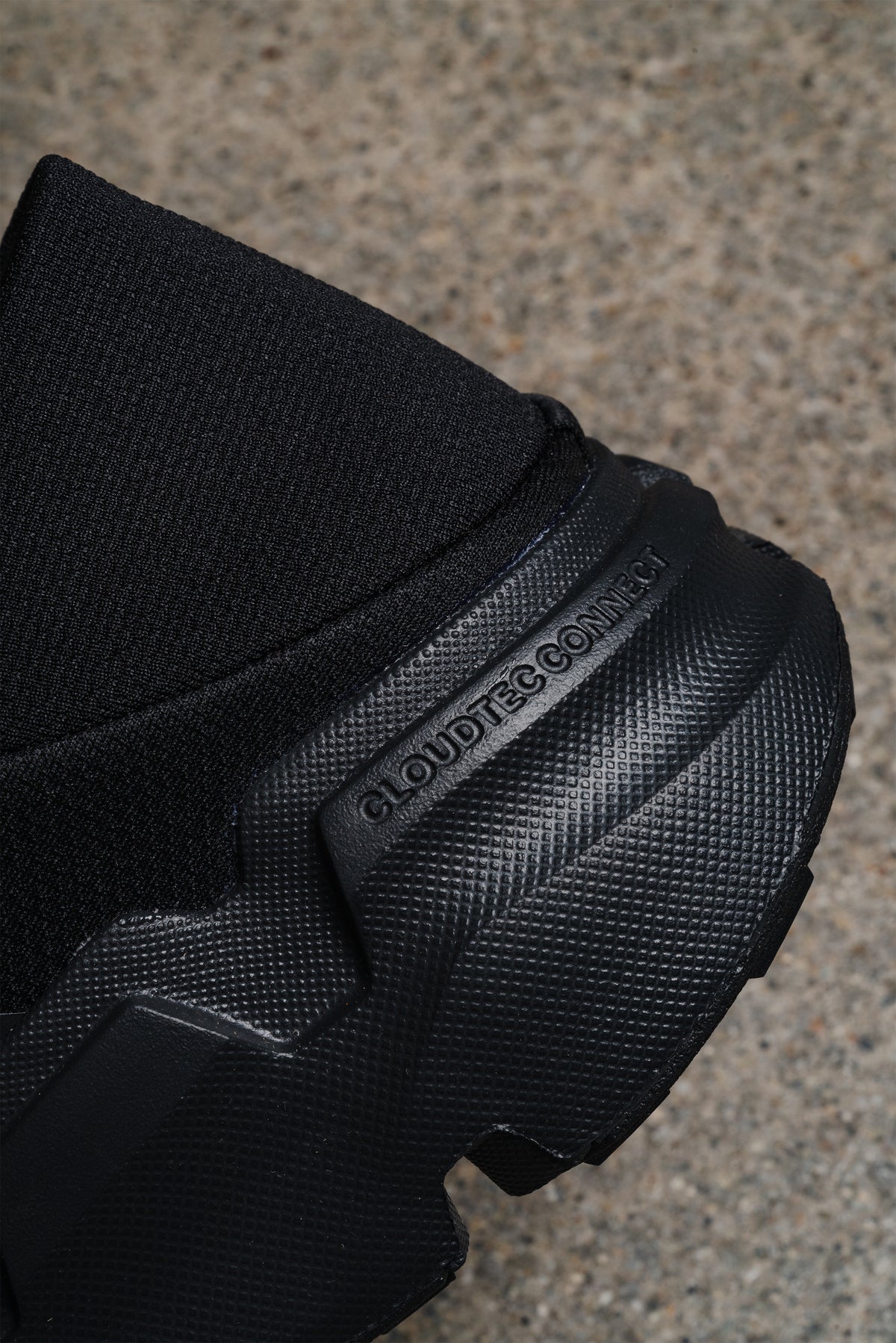 ON FOOTWEAR CLOUDSOMA MOC BLACK BLACK