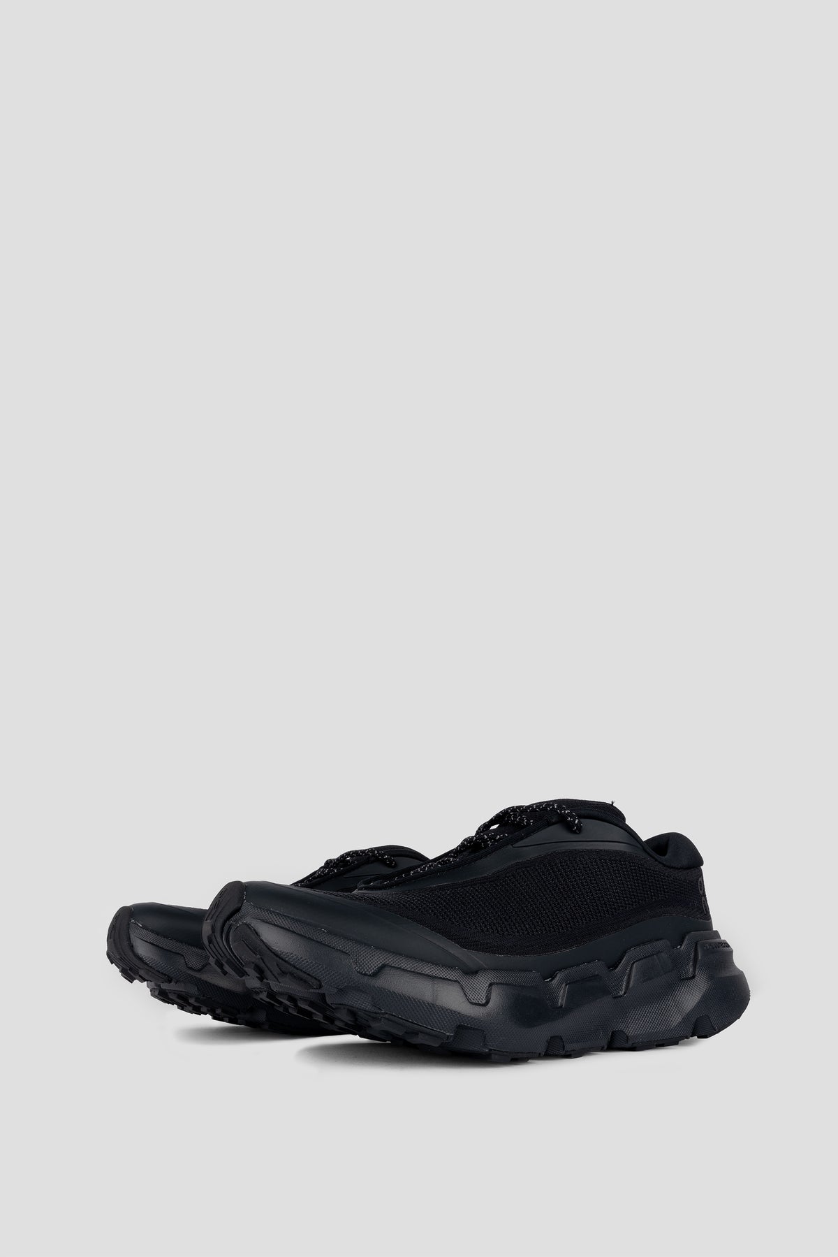 ON FOOTWEAR CLOUDSOMA HIKE BLACK BLACK