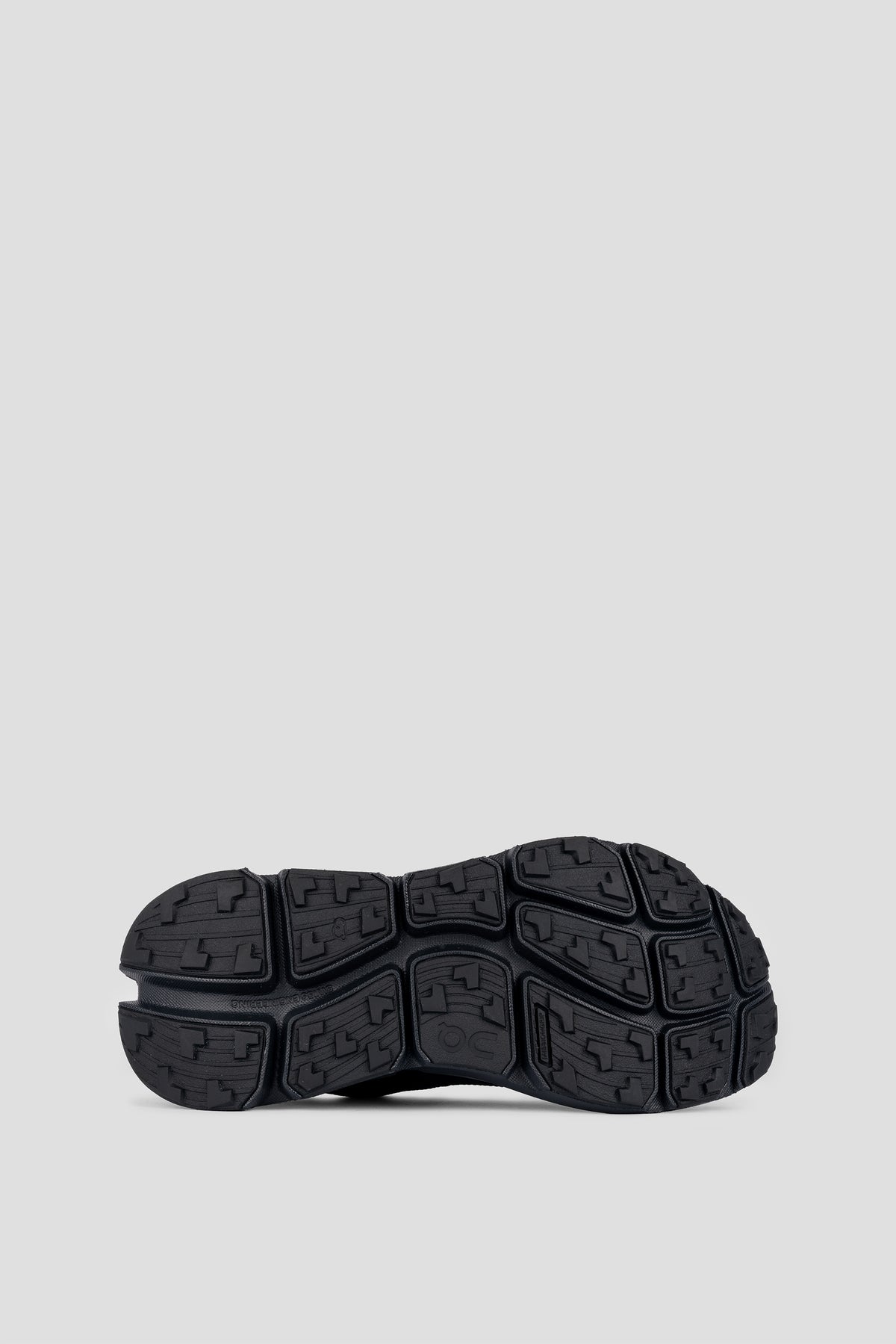 ON FOOTWEAR CLOUDSOMA HIKE BLACK BLACK