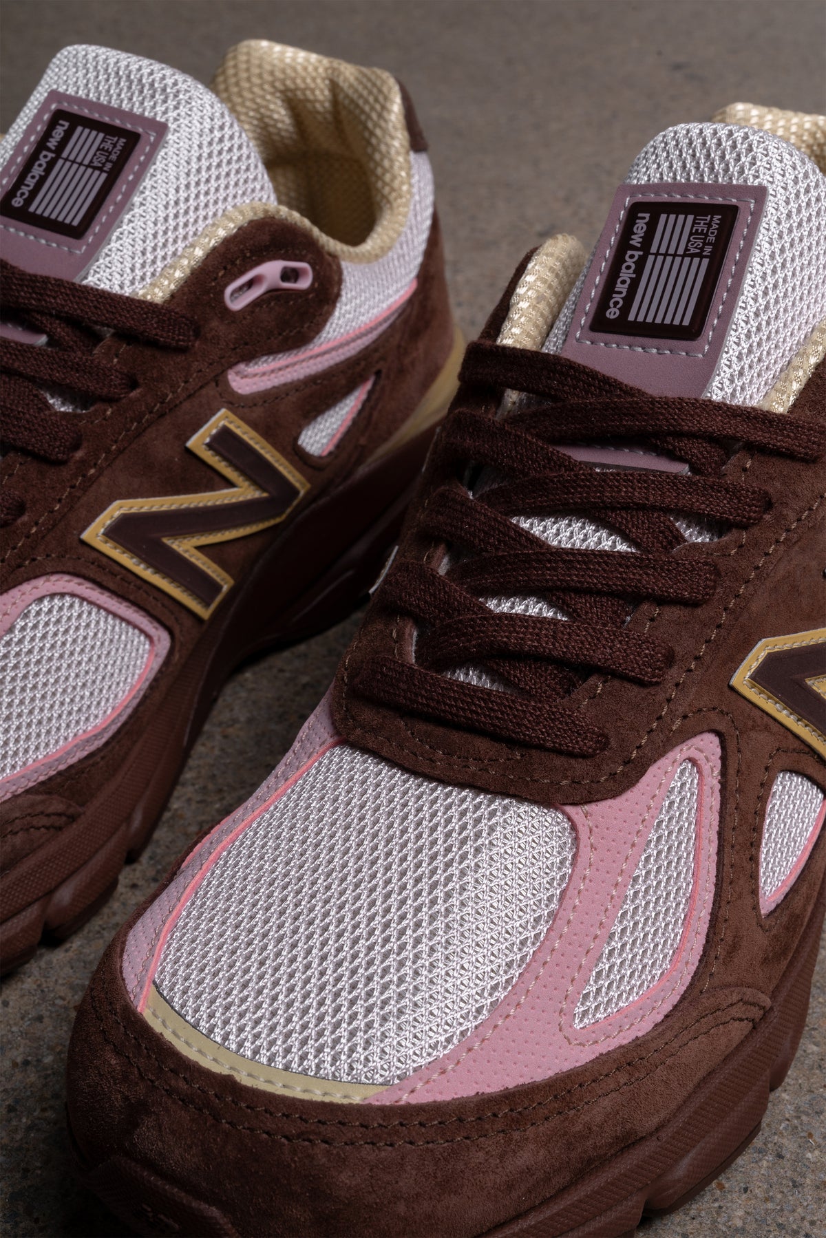 NEW BALANCE 990 V4 MIU PUMPERNICKEL