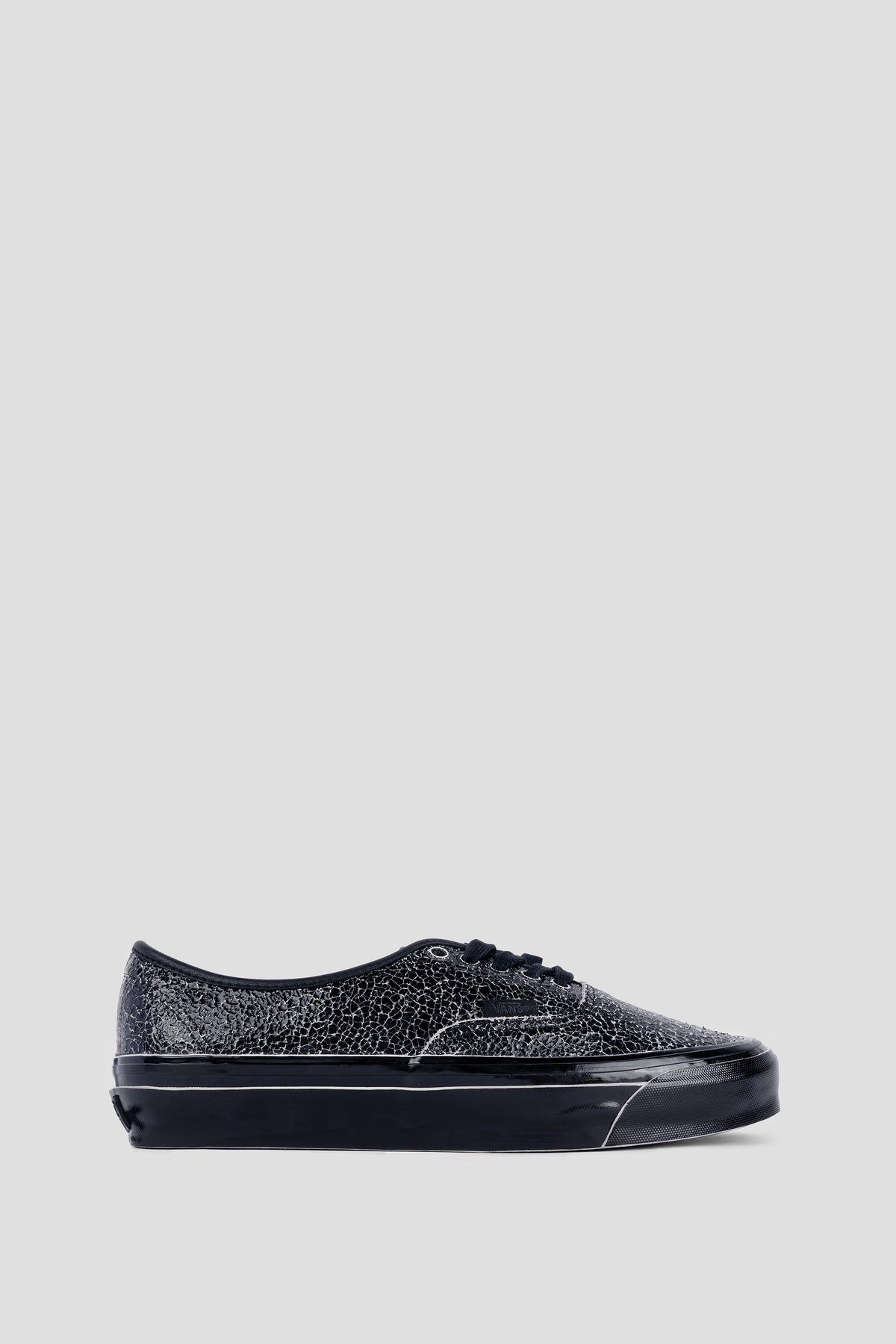 AUTHENTIC 44 LX OVERPAINT BLACK