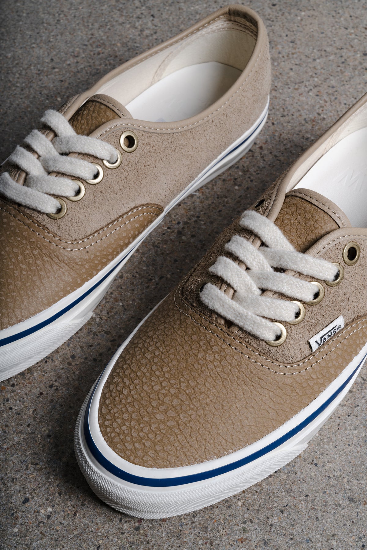 VANS OTW AUTHENTIC 44 LX SIPED VIBRAM AMPHIBIAN INCENSE
