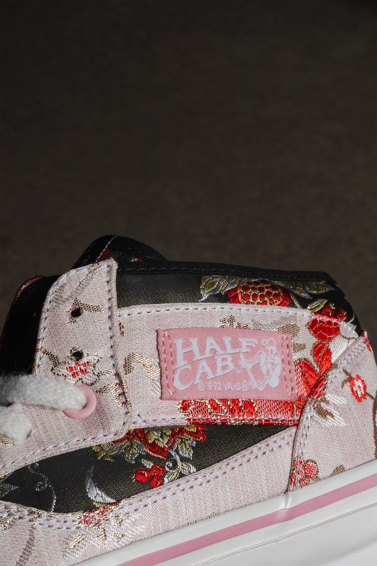 VANS OTW HALF CAB 33 DECON VIBRAM FLORAL MULTI